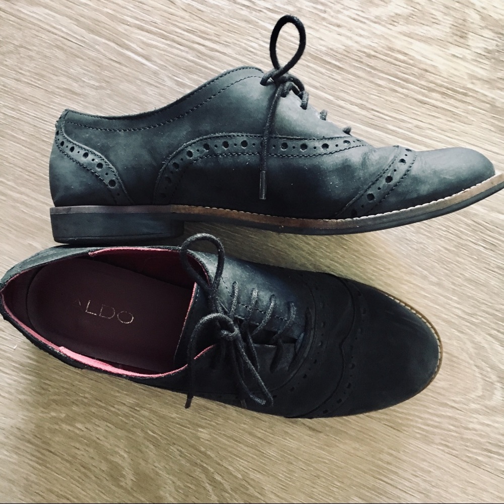 ALDO wing-tip loafers